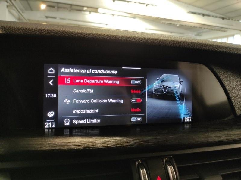 ALFA ROMEO Stelvio - Stelvio 2.2 Turbodiesel 160 CV AT8 RWD Super