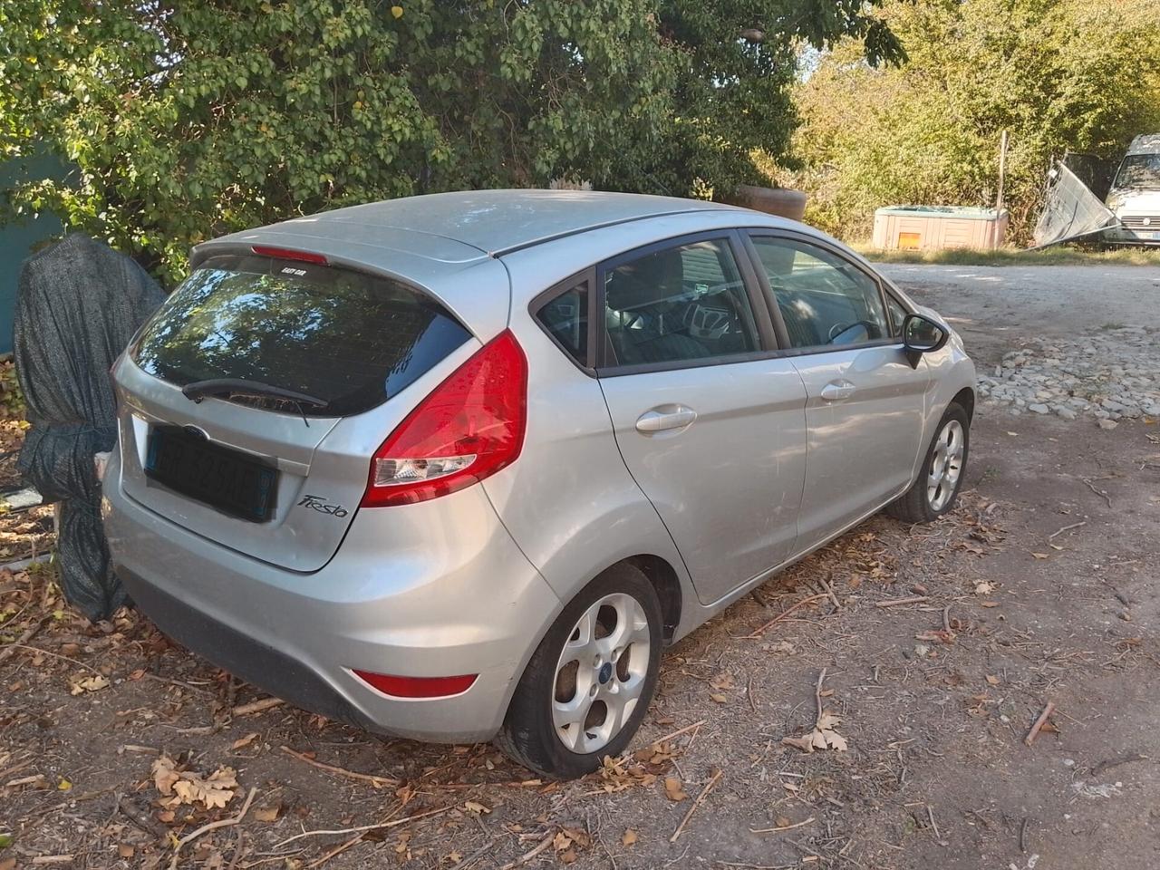 Ford Fiesta 16v