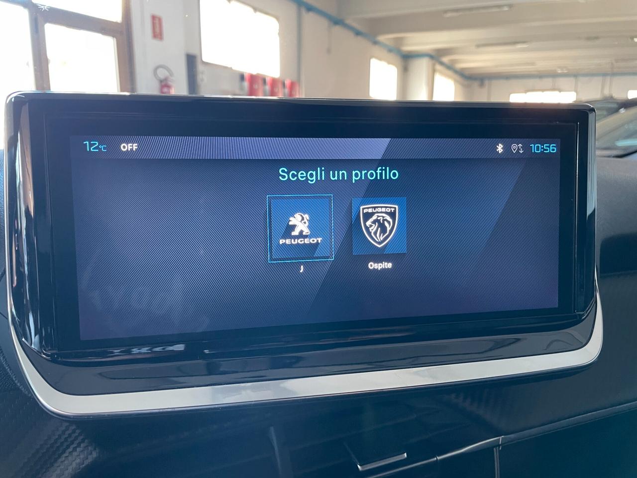 Peugeot 2008 PureTech 100 S&S Allure