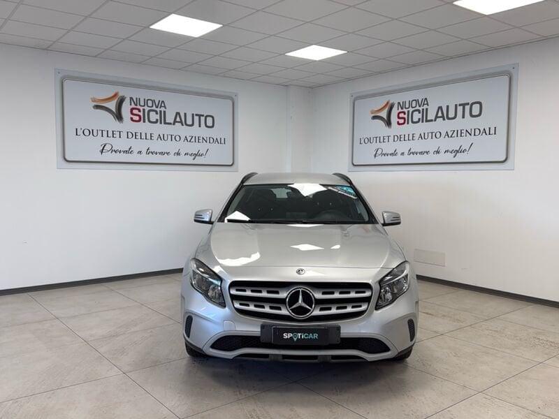 Mercedes-Benz GLA 180 d Automatic Business