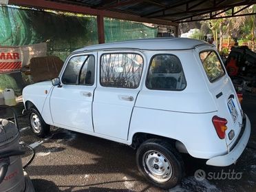 Renault R 4 benz s-t-o-r-i-c-a-