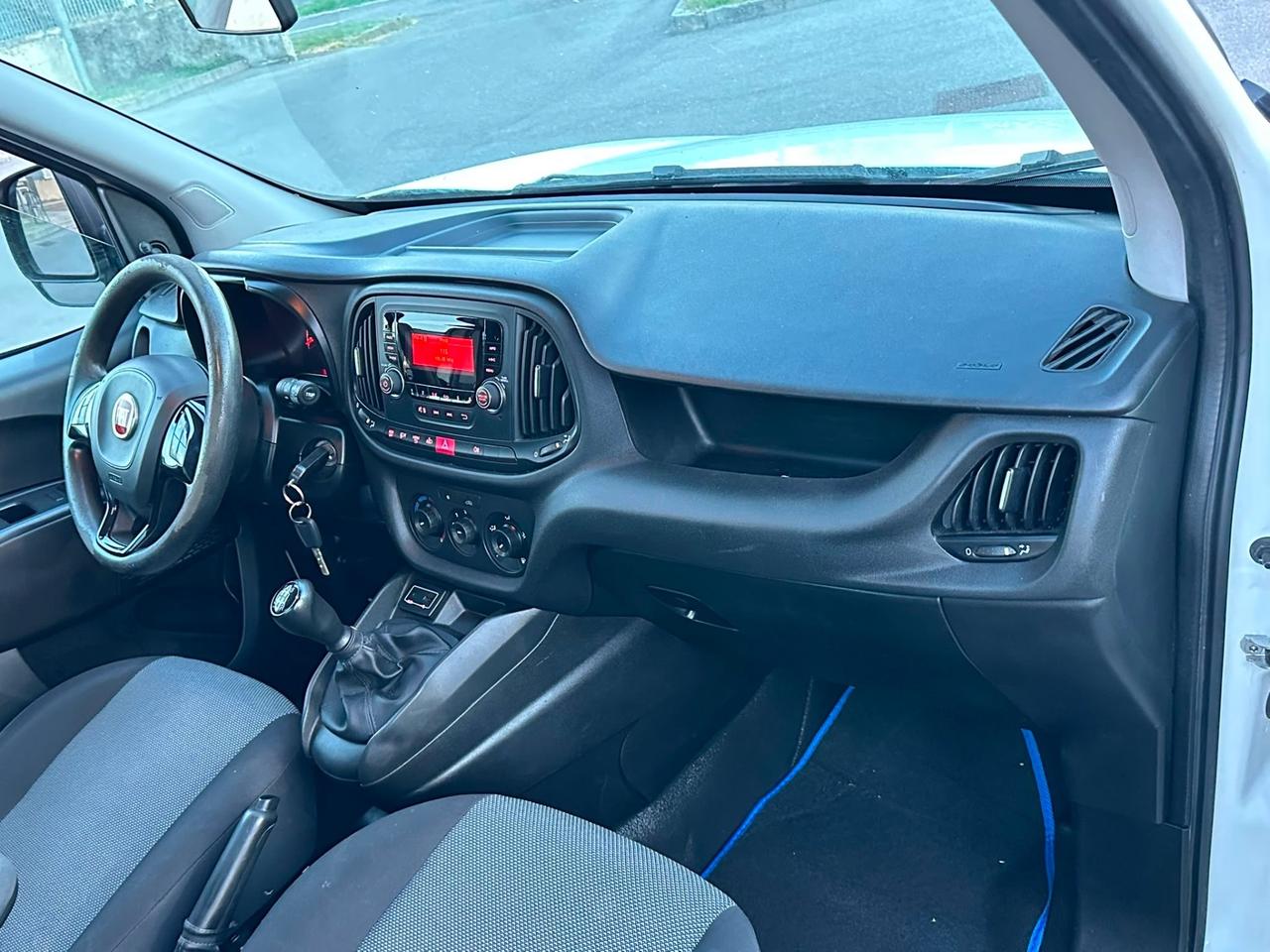 Fiat doblo con cassone fisso