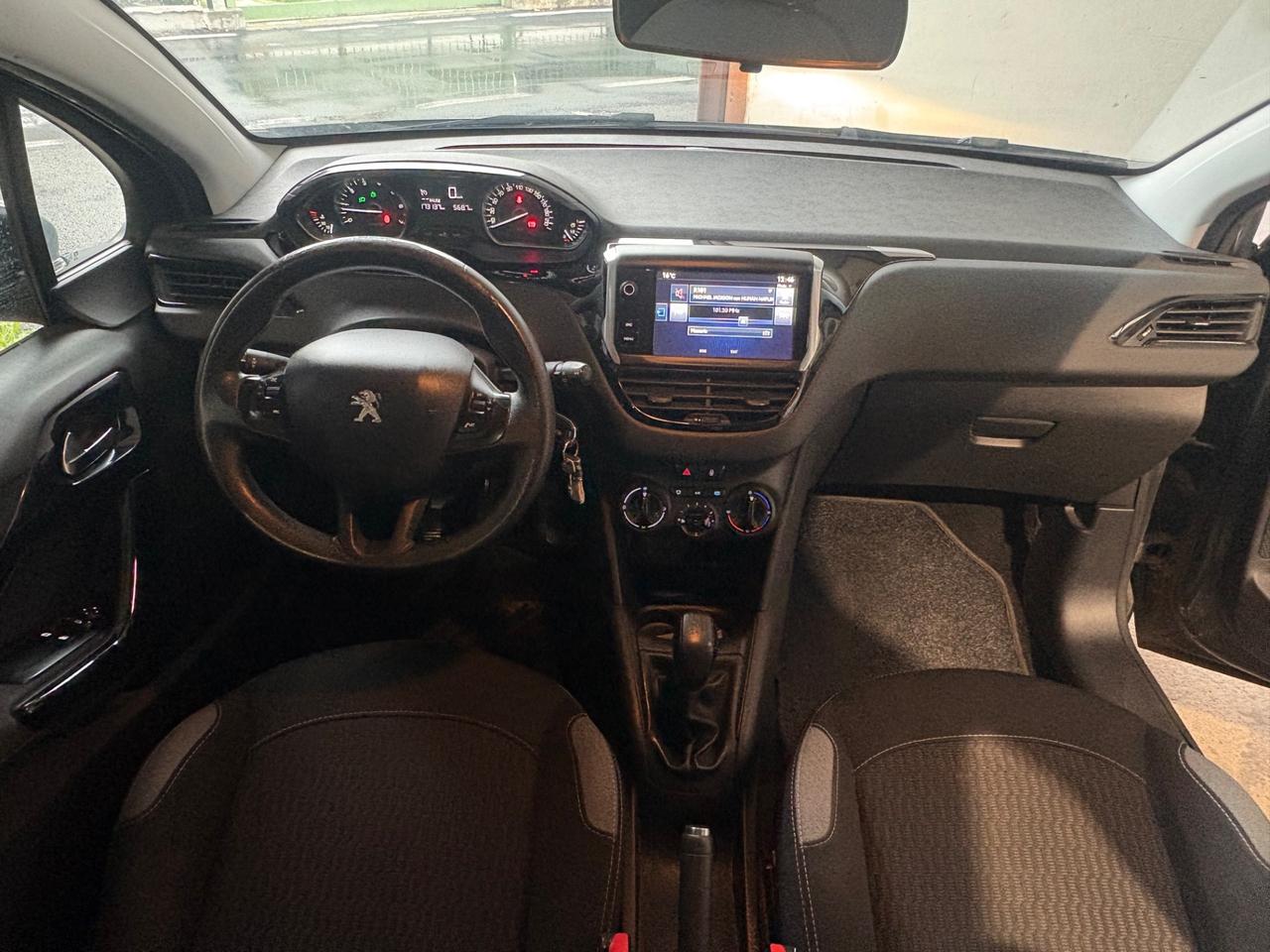 Peugeot 208 PureTech 82 5 porte Allure