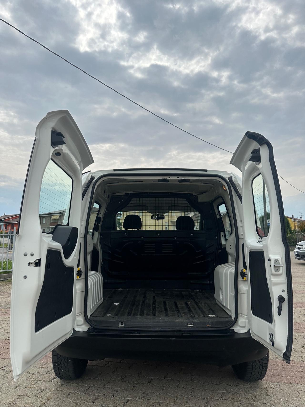 Fiat Fiorino 1.3 MJT 95CV Combinato SX