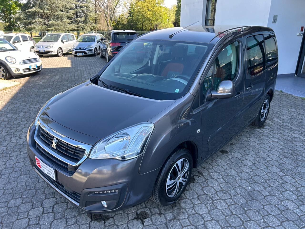 Peugeot Partner Tepee 1.6 d.|EURO 6 |AUTOMATICO