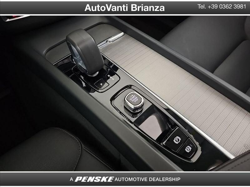 Volvo XC60 XC60 2.0 Plug-in Hybrid AWD automatico Inscription