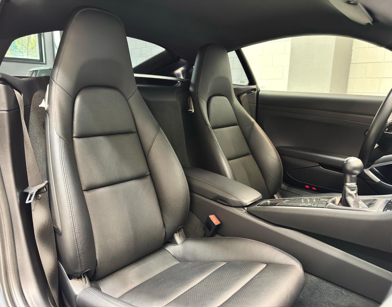 Porsche 718 Cayman 2.0