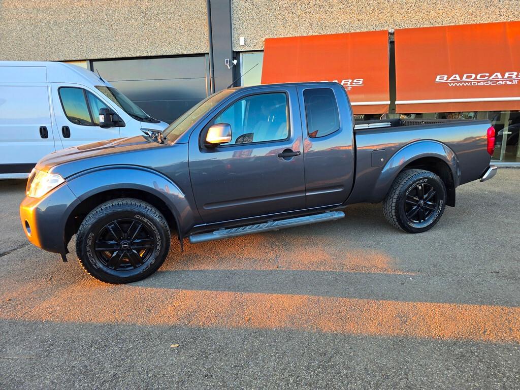 Nissan Navara 2.5 dCi 190CV King Cab LE DA VETRINA!