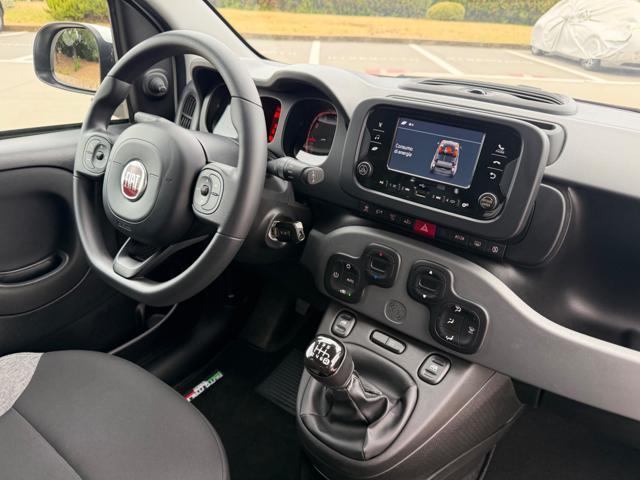 FIAT Panda 1.0 HYBRID CITY LIFE+CLIMATRONIC+SCHERMO+5POSTI