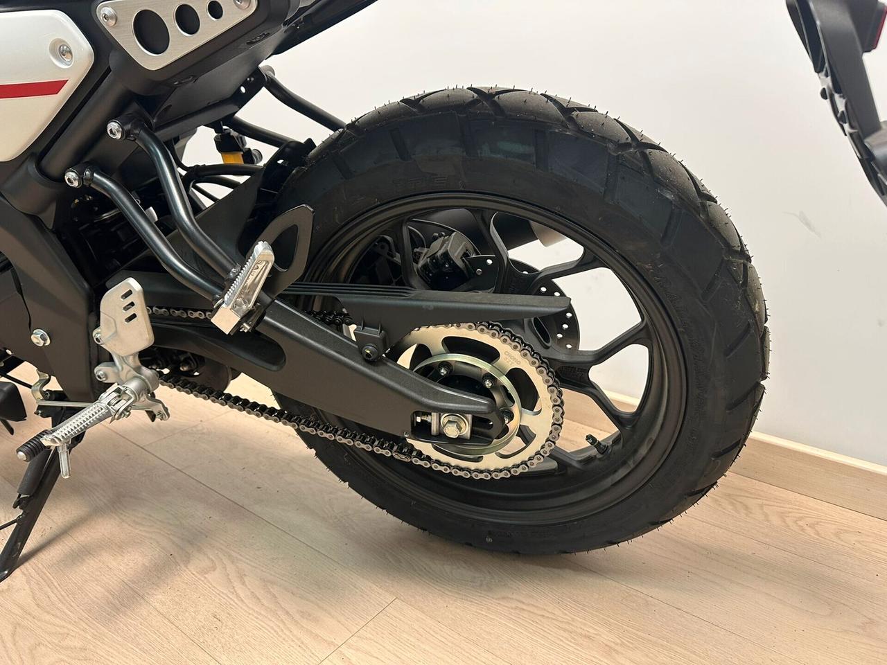 YAMAHA XSR 125 XSR125 - NUOVA - DA 69€ AL MESE