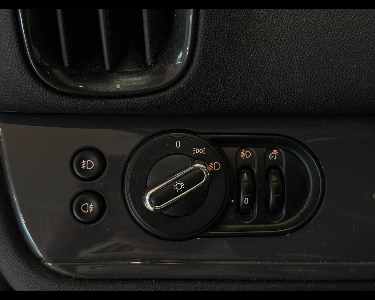 MINI Mini Countrym.(F60) - Mini 2.0 Cooper D Business Countryman Automatica