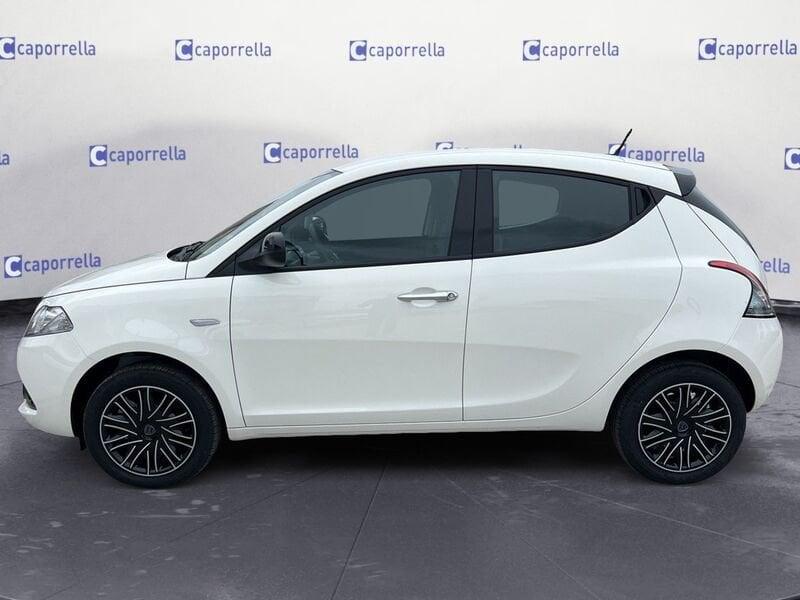 Lancia Ypsilon 1.0 FireFly 5 porte S&S Hybrid Oro