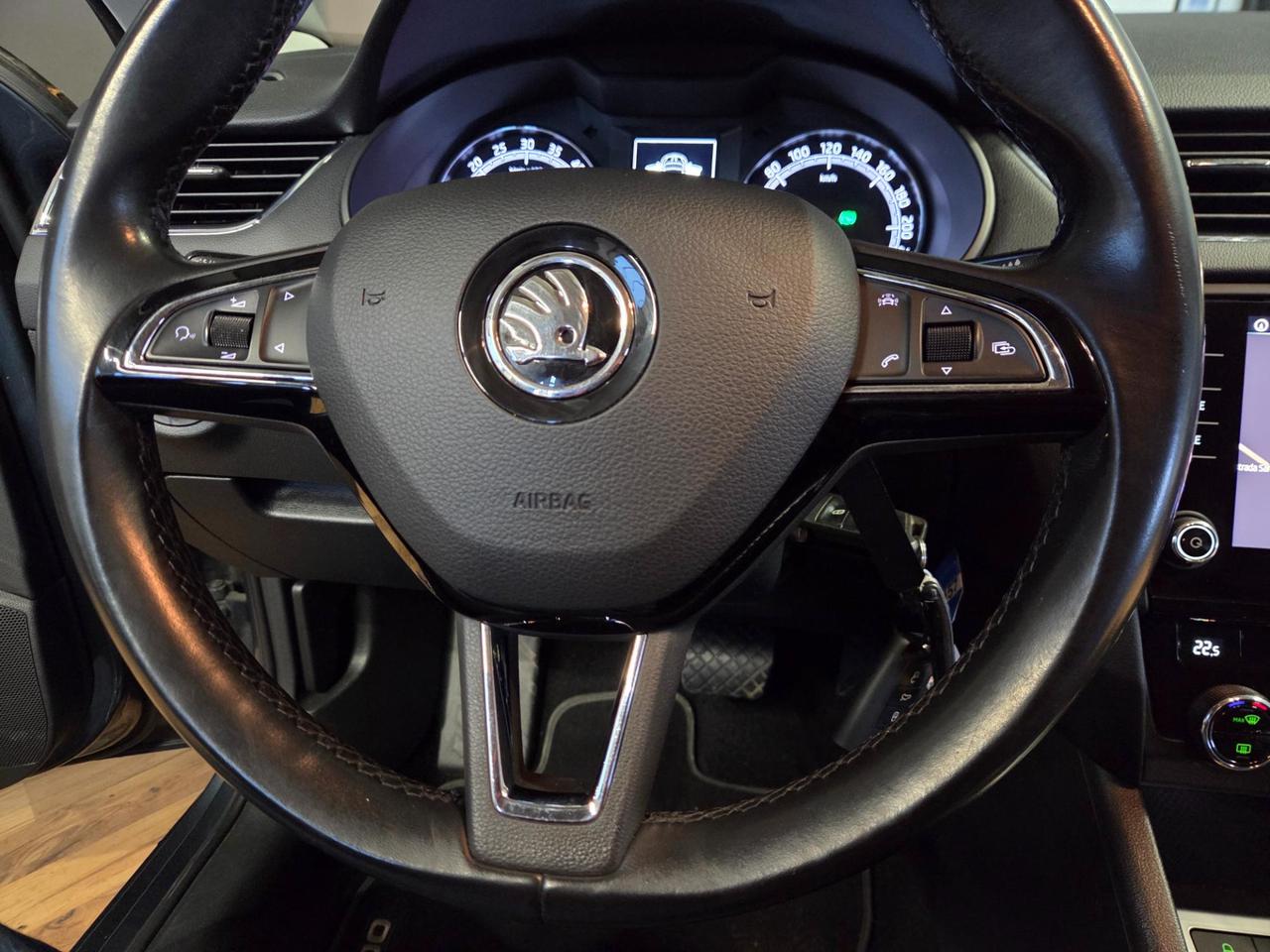 Skoda Octavia Wagon 1.6 tdi Executive 115cv dsg