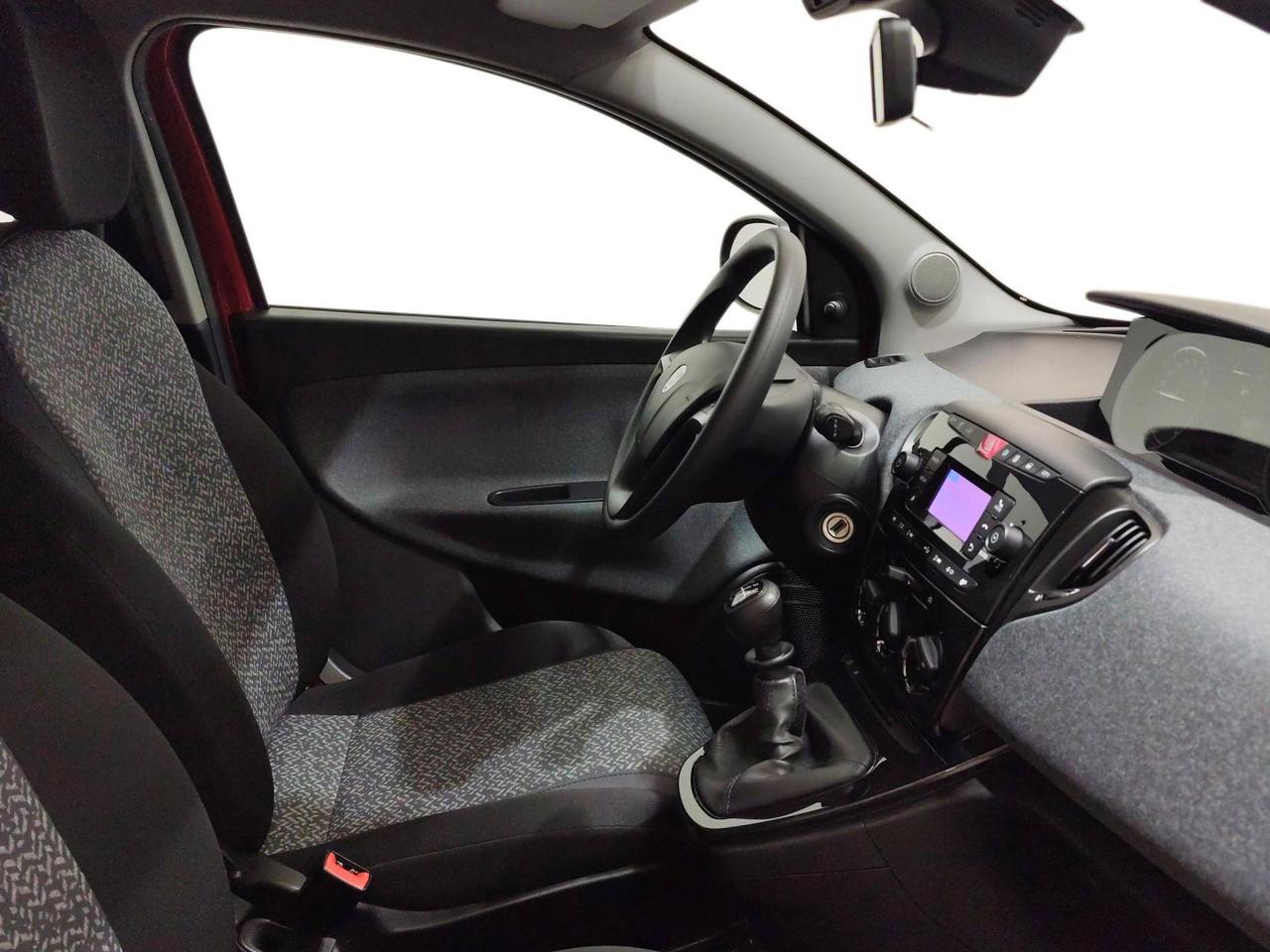 Lancia Ypsilon 1.2 Silver Gpl 69cv