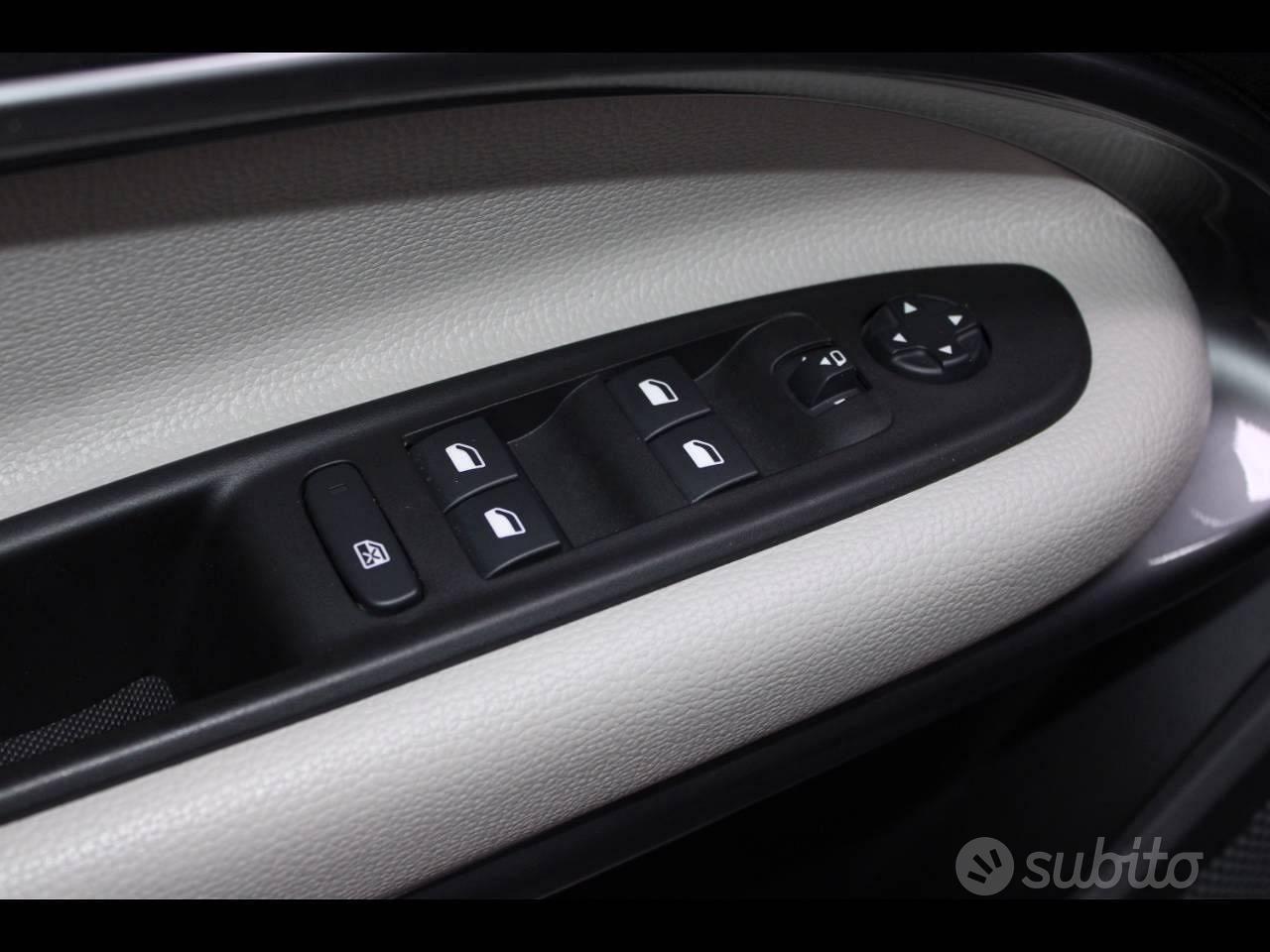 FIAT 600 (2023-->) - 600 Hybrid 110 CV DCT MHEV La
