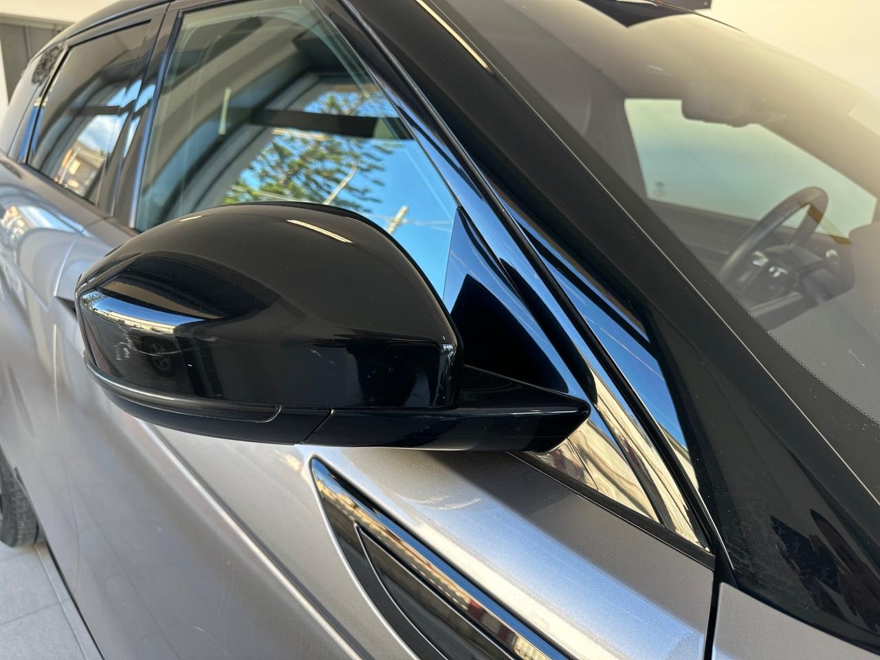 Land Rover Range Evoque 2.0 Hybrid R-Dynamic TD4 150 CV