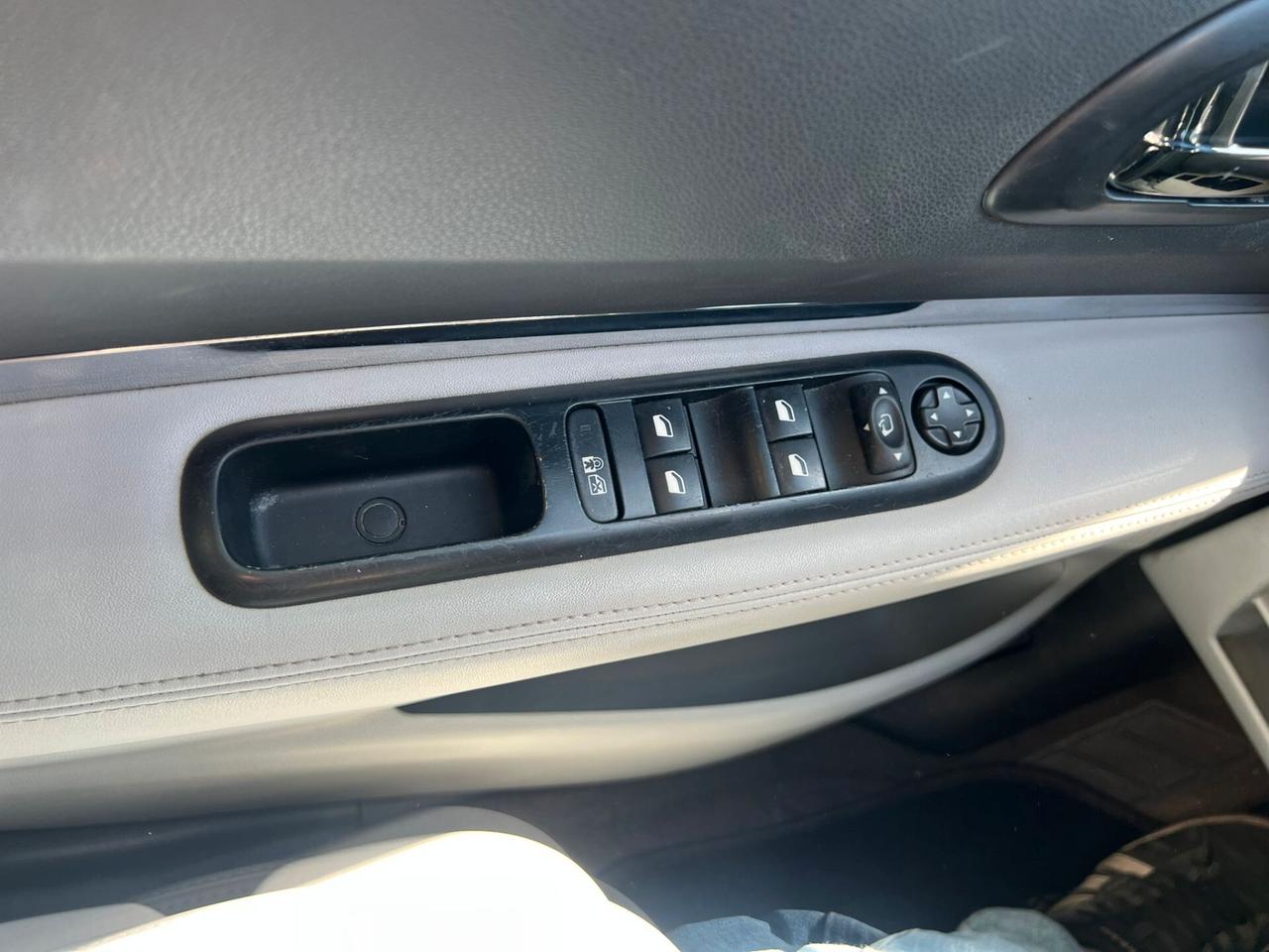 Peugeot 3008 2.0 HDi 150CV Business