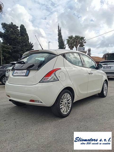 LANCIA - Ypsilon - 1.2 69 CV 5p. GPL Ecochic Silver