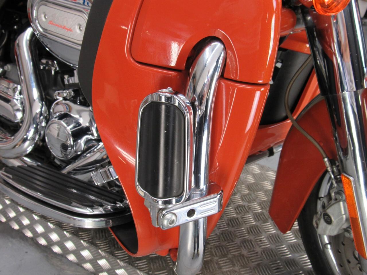 Harley-davidson CVO Ultra Classic Electra Glide SCREAMING EAGLE