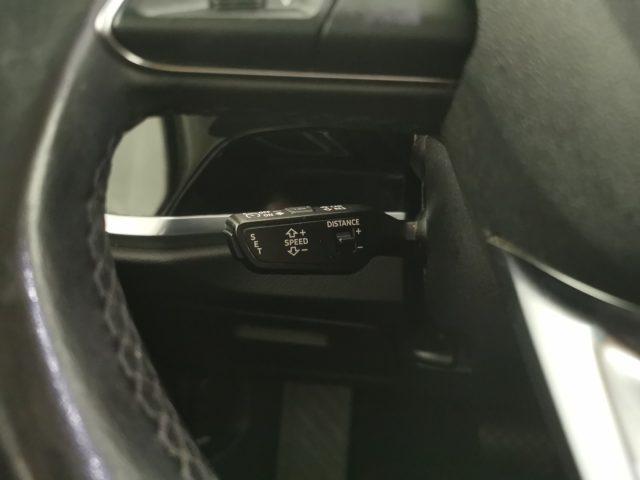 AUDI Q3 35 TDI S tronic Business