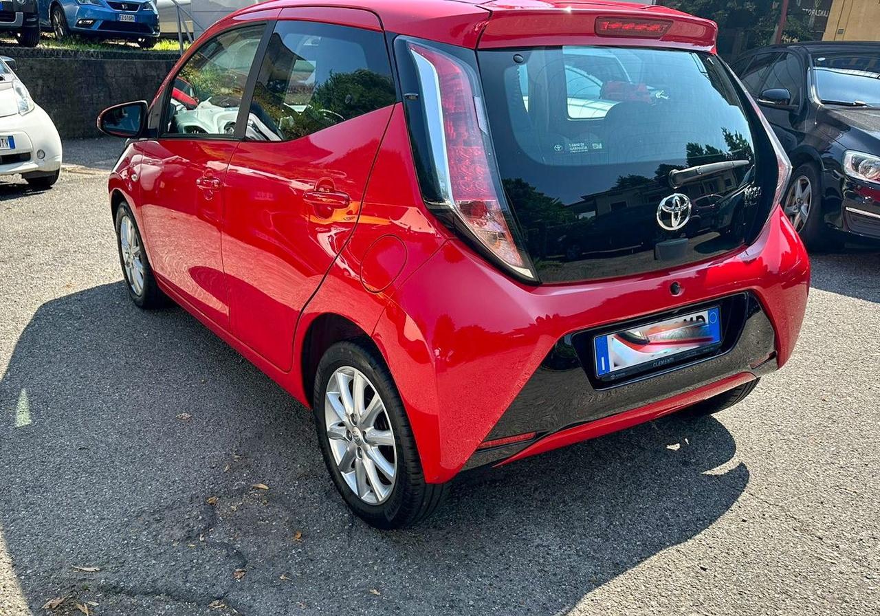 Toyota Aygo 1.0 VVT-i 69 CV 5 porte neopatentati