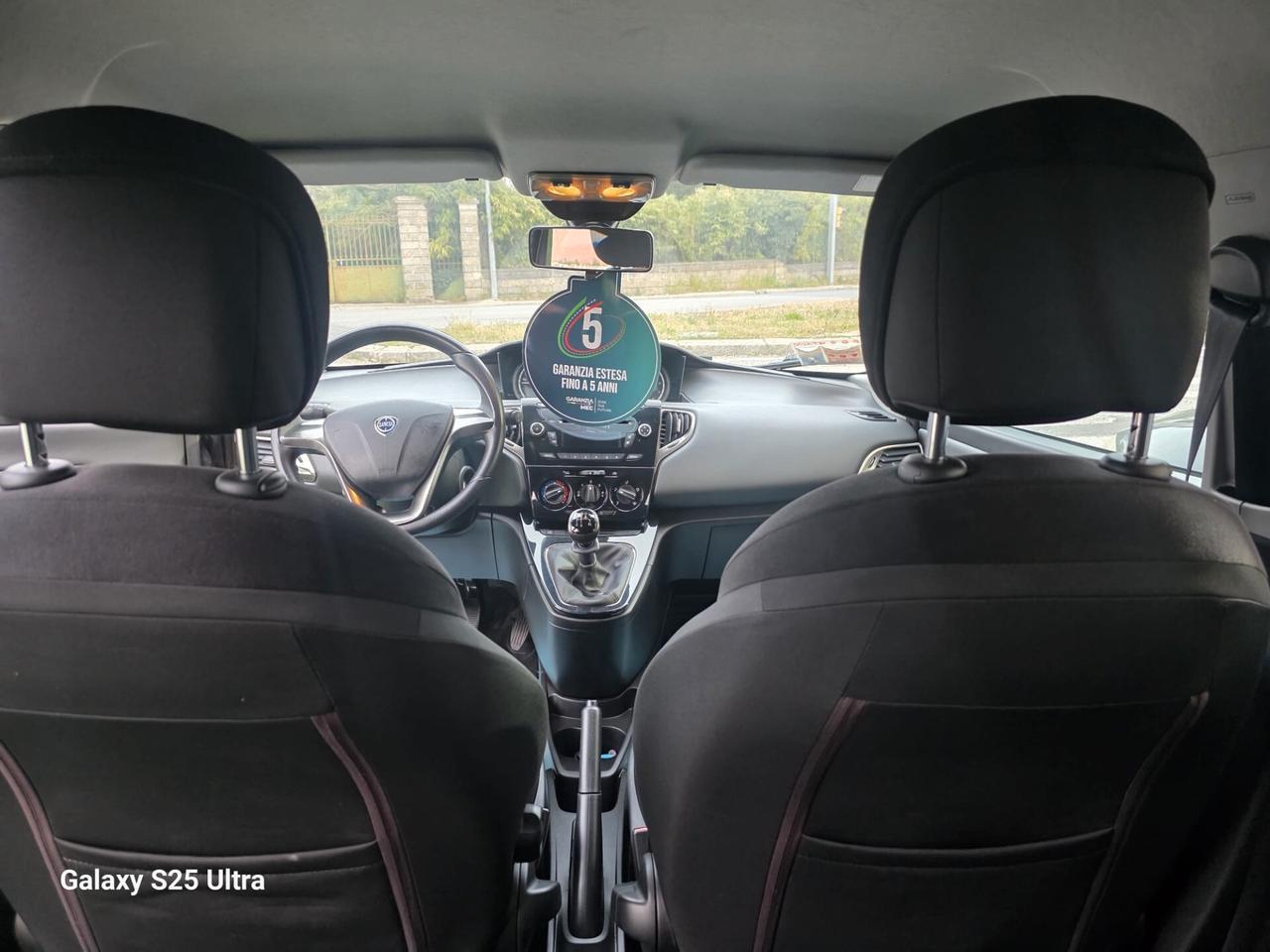 Lancia Ypsilon 1.2 69 CV 5 porte S&S Platinum