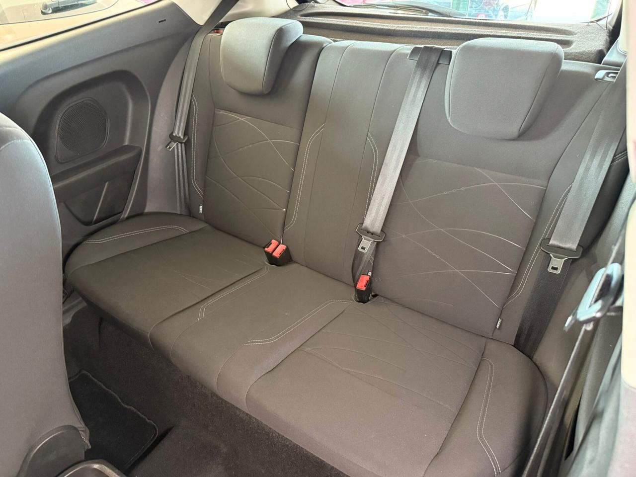 Ford Fiesta 1.4 3p. Bz.- GPL Titanium