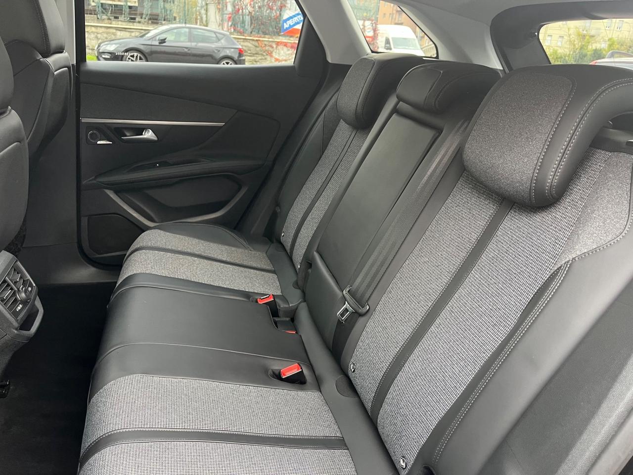 Peugeot 3008 PureTech Turbo 130 S&S Allure