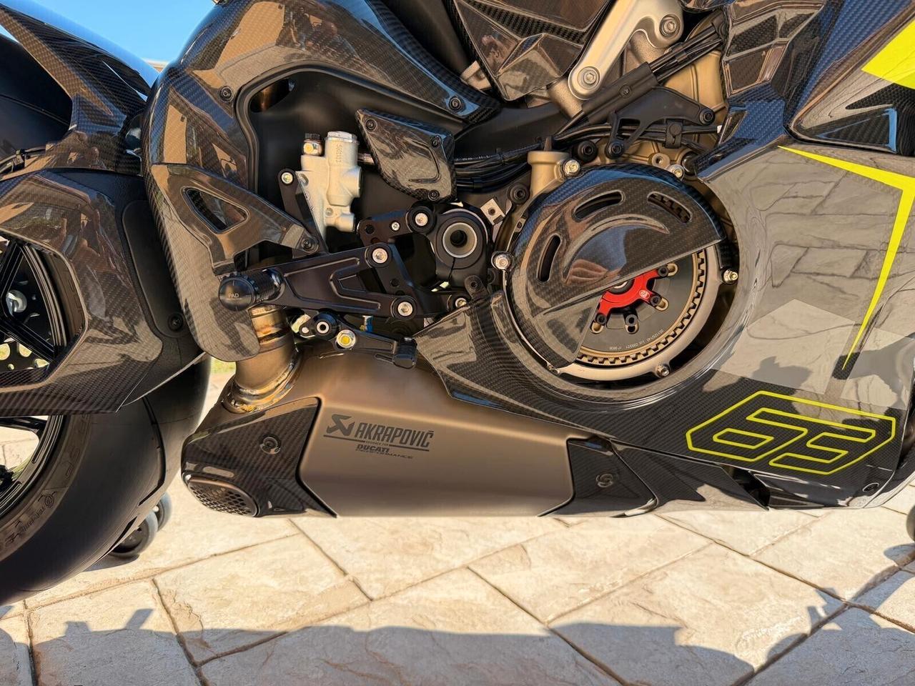 Ducati Panigale V4 Lamborghini 1 OF 630