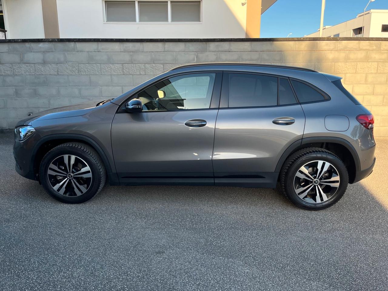 Mercedes-benz GLA 180 d 115cv Sport Plus auto NIGHT VIRTUAL/LED/LUCI/18;