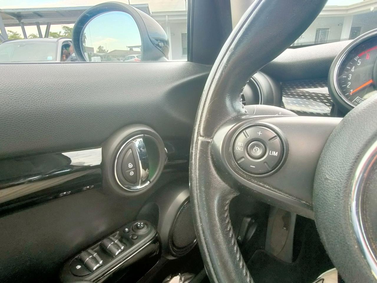 Mini 2.0 Cooper SD aut. Hype 5 porte FULL OPTIONAL