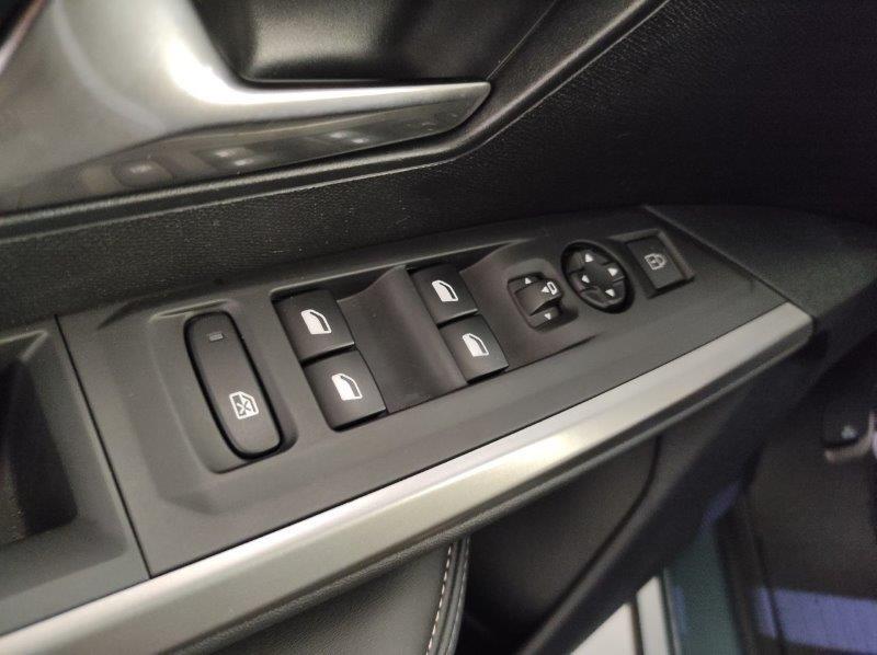 PEUGEOT 5008 3ª serie - 5008 Hybrid 145 e-DCS6 Allure