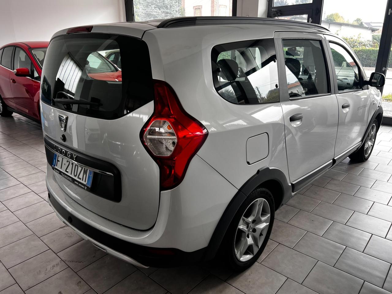 Dacia Lodgy Stepway 1.5 Blue dCi 8V 115CV 7 posti