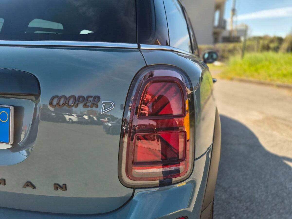 Mini Countryman 2.0 Cooper D Essential auto