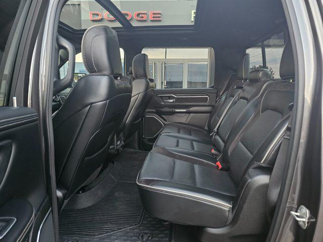 DODGE RAM 1500 5.7 V8 Crew Cab LARAMIE Black Night N1