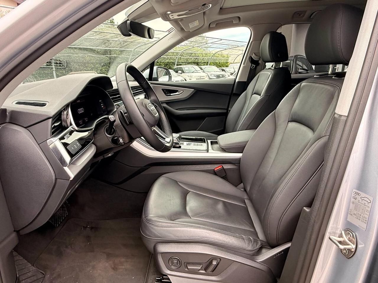 Audi Q7 55 TFSI quattro tiptronic Business