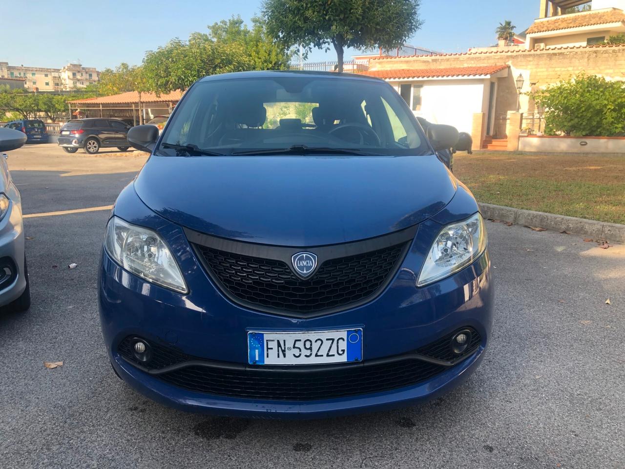 Lancia Ypsilon 1.2 69 CV 5 porte Unyca