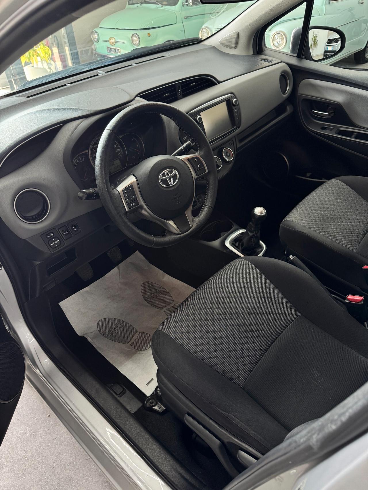 Toyota Yaris 1.0 5 porte Active