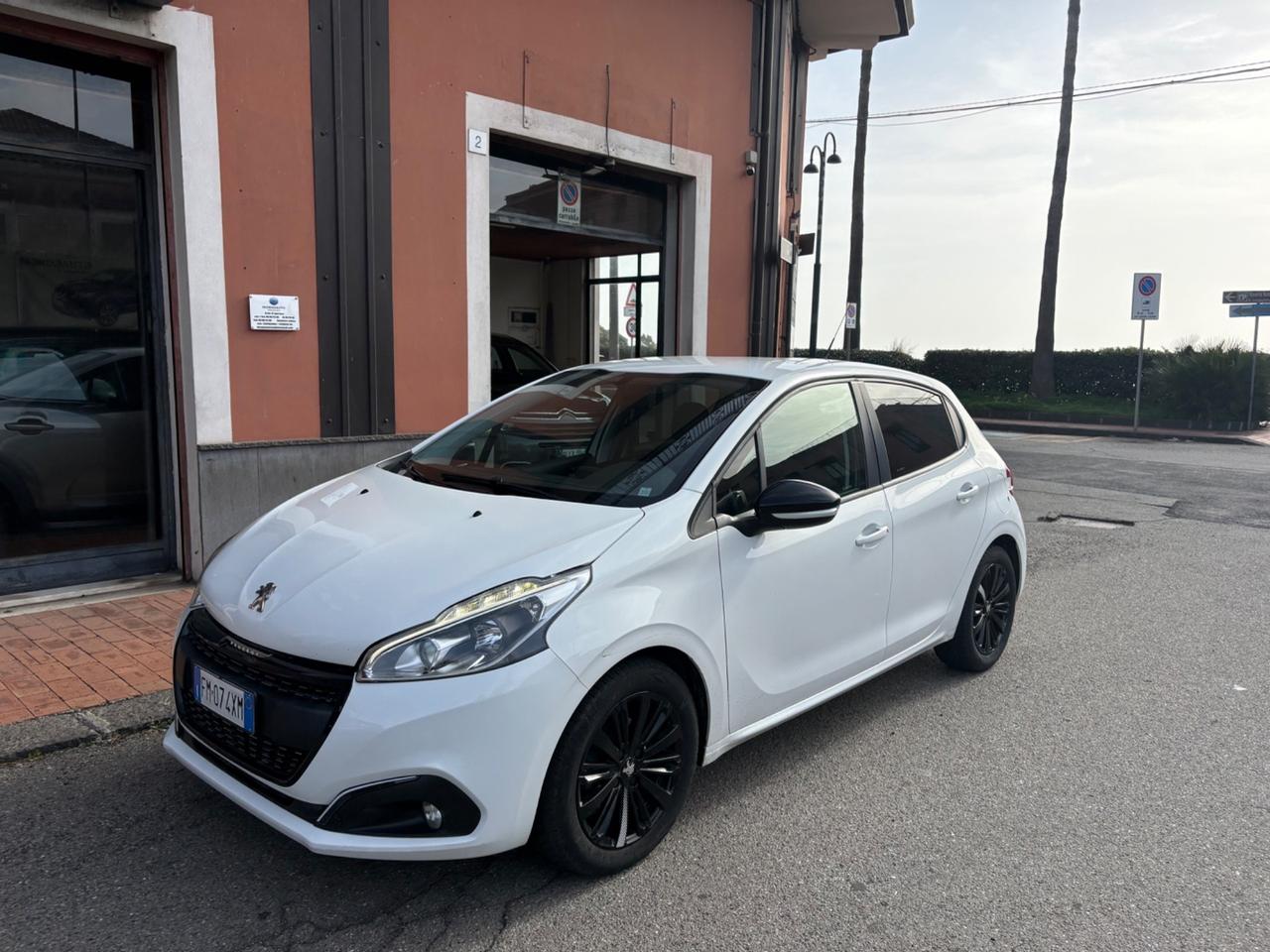 Peugeot 208 BlueHDi 75 5 porte Allure 2018