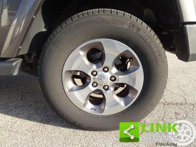 JEEP Wrangler 2.8 CRD DPF Sahara 4x4 automatic