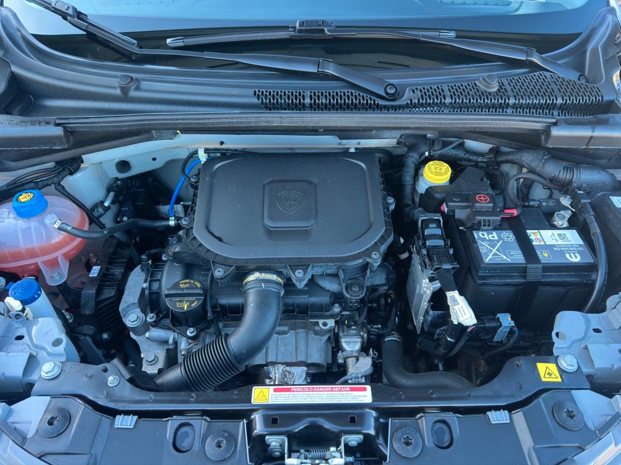 Lancia Ypsilon 1.0 FireFly 5 porte S&S Hybrid Alberta Ferretti