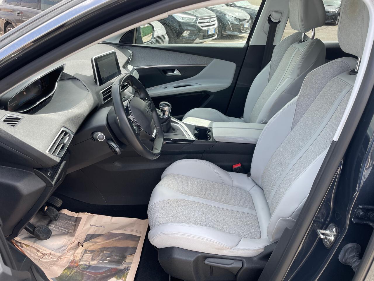 Peugeot 3008 1.5 BlueHDi 130cv Allure