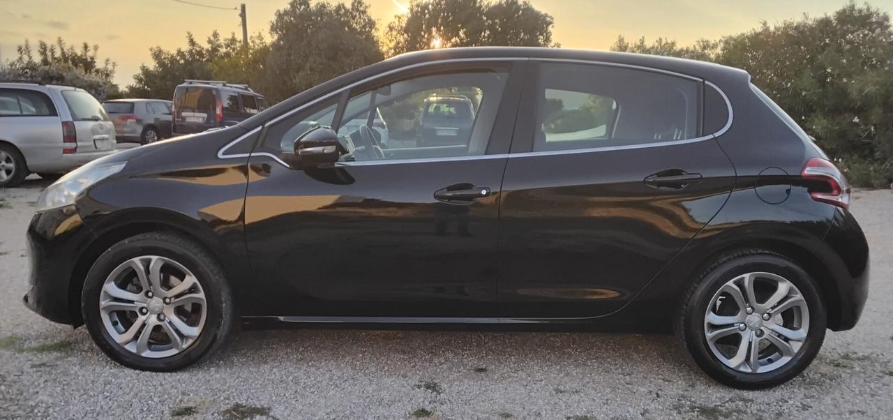 Peugeot 208 1.4 HDi 68 CV 5 porte Active