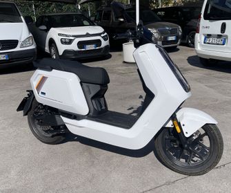 Niu NQiX 300