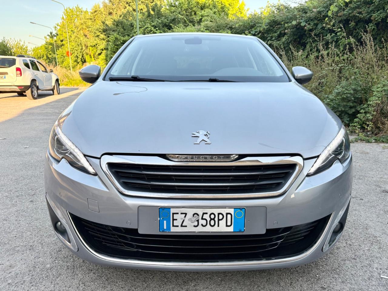 Peugeot 308 BlueHDi 1.6 120cv berlina