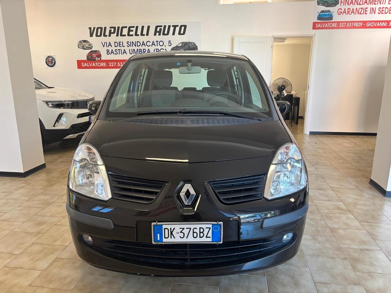 RENAULT MODUS ANNO 2007 BZ 1.2 ADATTA NEOPATENTATI KM 120 MILA