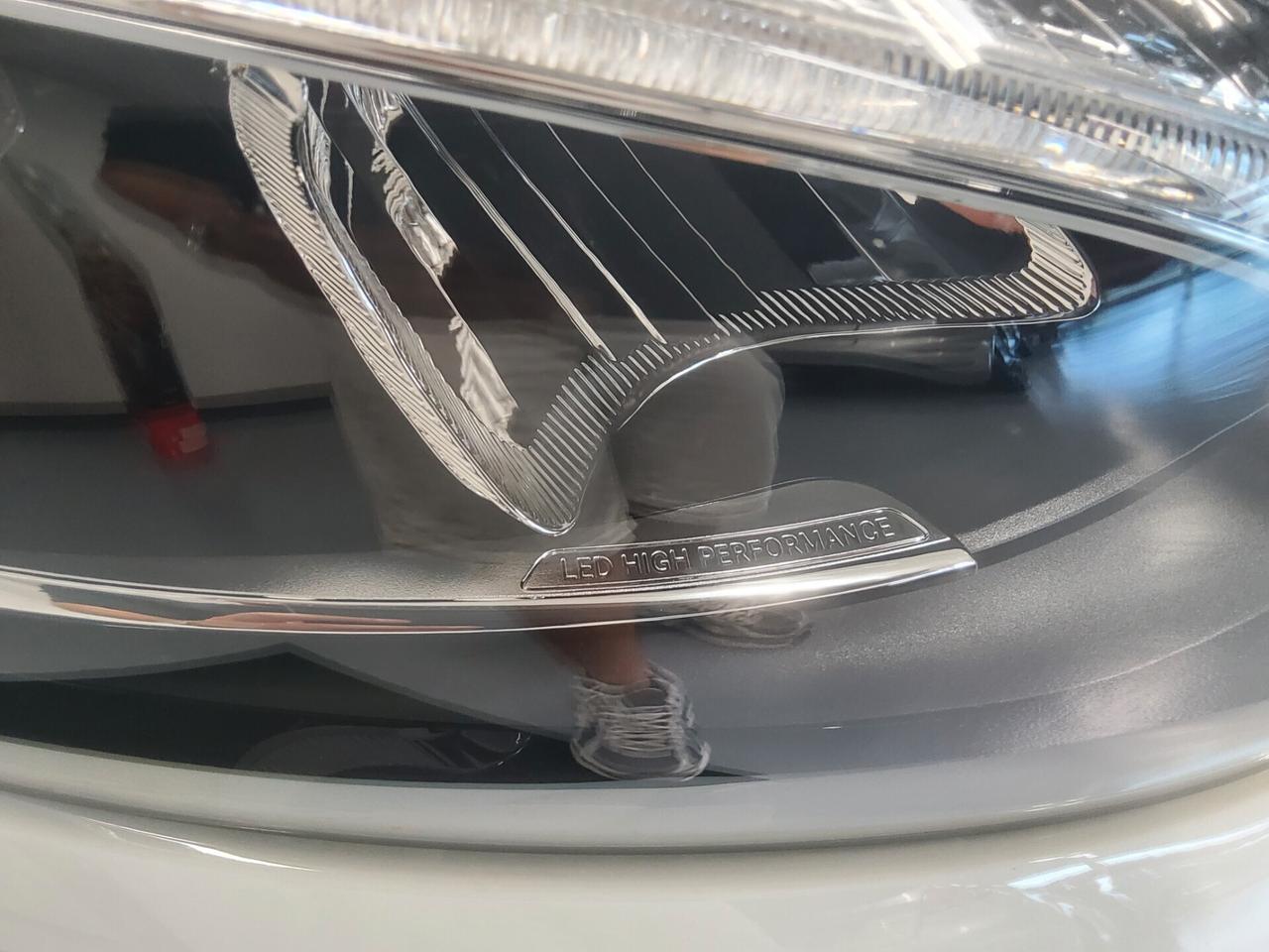 Mercedes-benz B 180 Premium