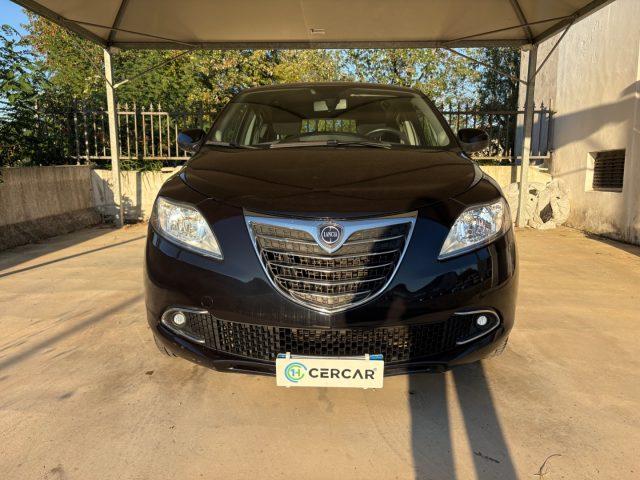 LANCIA Ypsilon 1.2 69 CV 5 porte Silver OK NEOPATENTATI