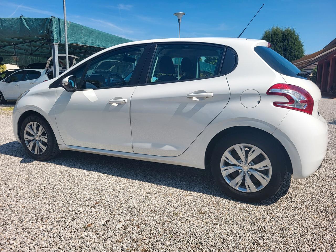 Peugeot 208 1.2 VTi 82 CV 5 porte Allure