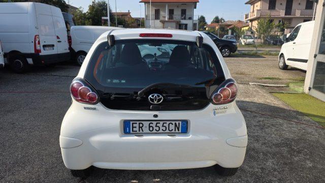 TOYOTA Aygo 1.0 12V VVT-i 5 porte Active Connect